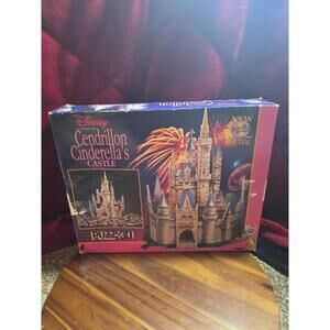 Puzz 3d Disney Cinderella's Castle Puzzle FACTORY SEALED 530+ pieces Complete